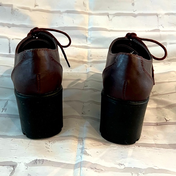 Soda Platform Shoes - Picture 2 of 5